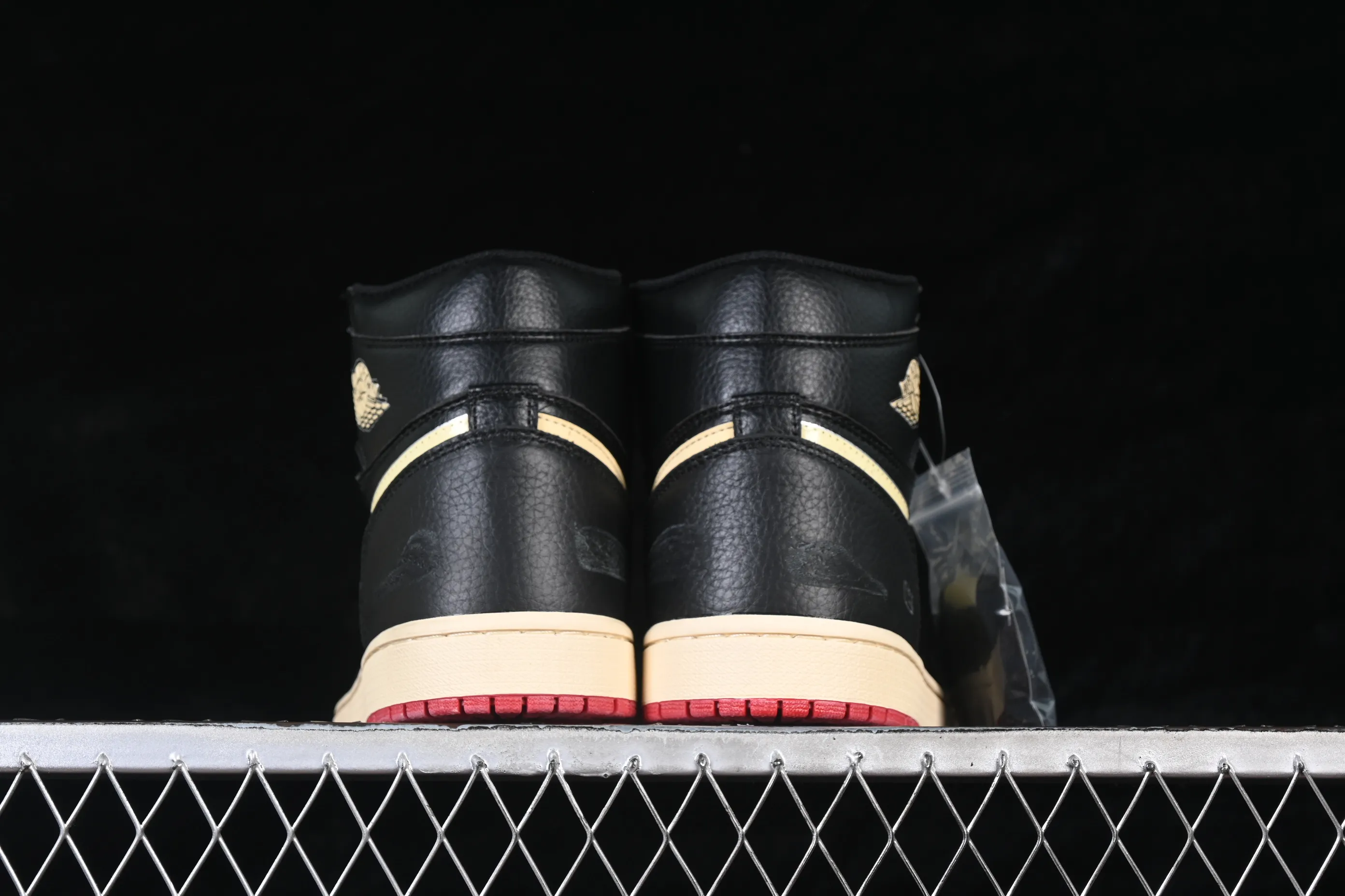 All categories Air Jordan Jordan series basketball shoes Air Jordan 1 High Nigel Sylvester x Air Jordan 1 High AJ1 Joe 1 joint high-top basketball shoes IB8958-100